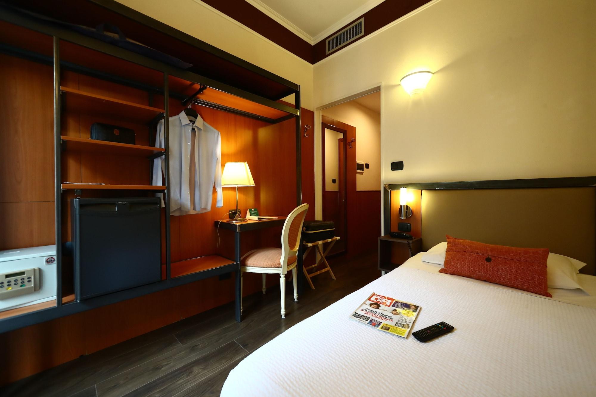 Hotel Italia ヴェローナ エクステリア 写真
